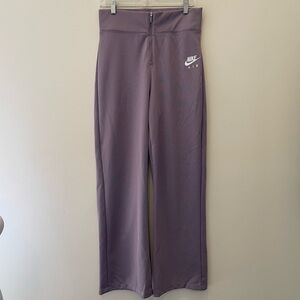Nike Track Pant - purple